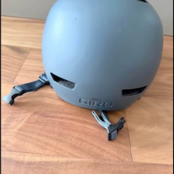 Giro Matte Gray Helmet - Picture 3 of 3